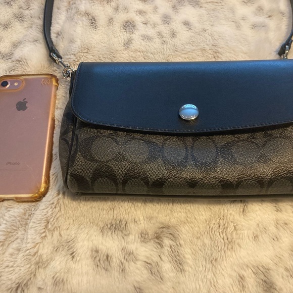 Coach reversible crossbody purse - Picture 6 of 8